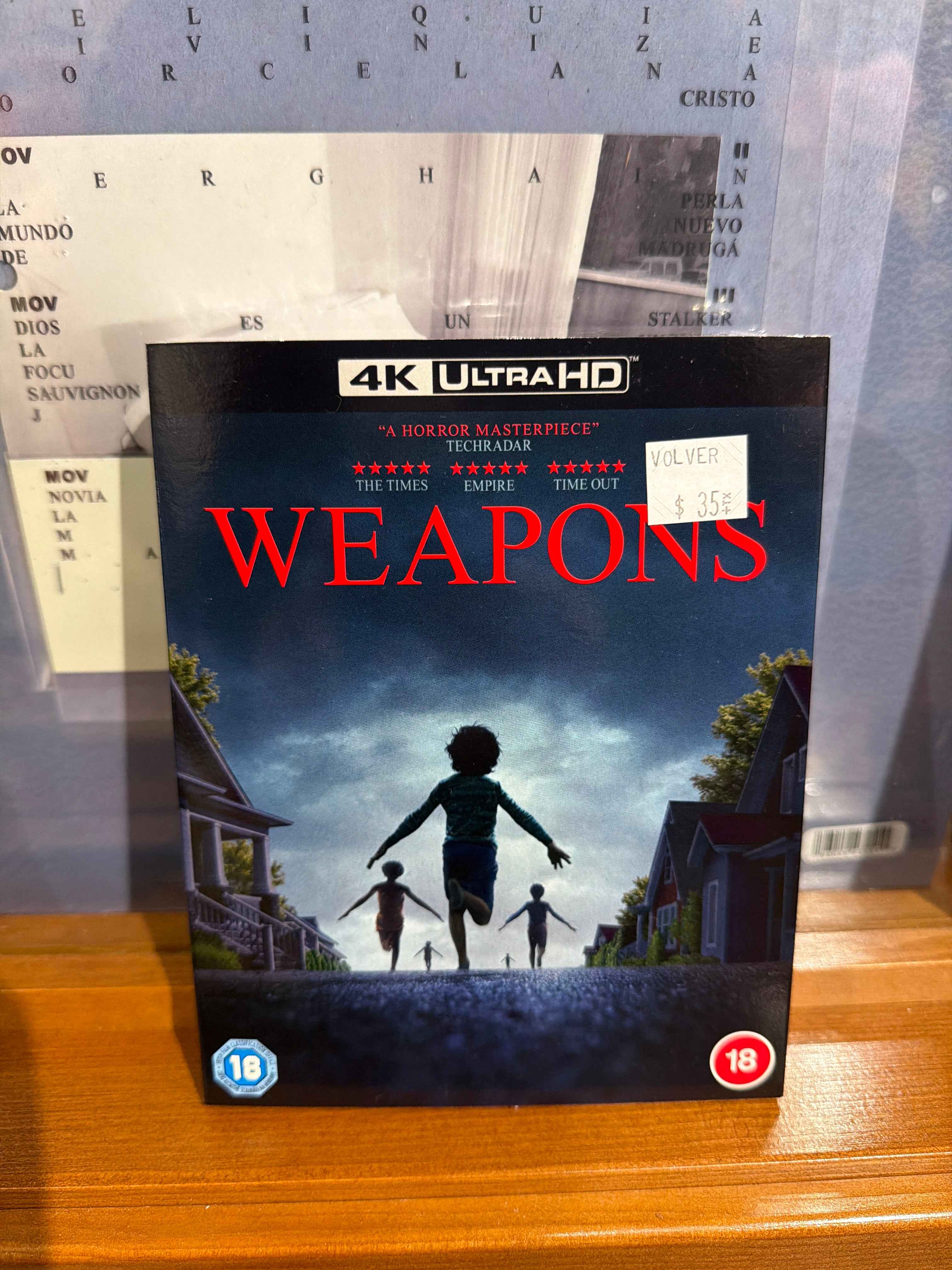 Weapons 4K