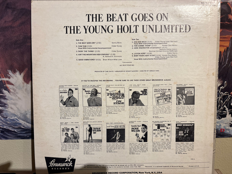 The Young-Holt Unlimited - The Beat Goes On - Volver Records