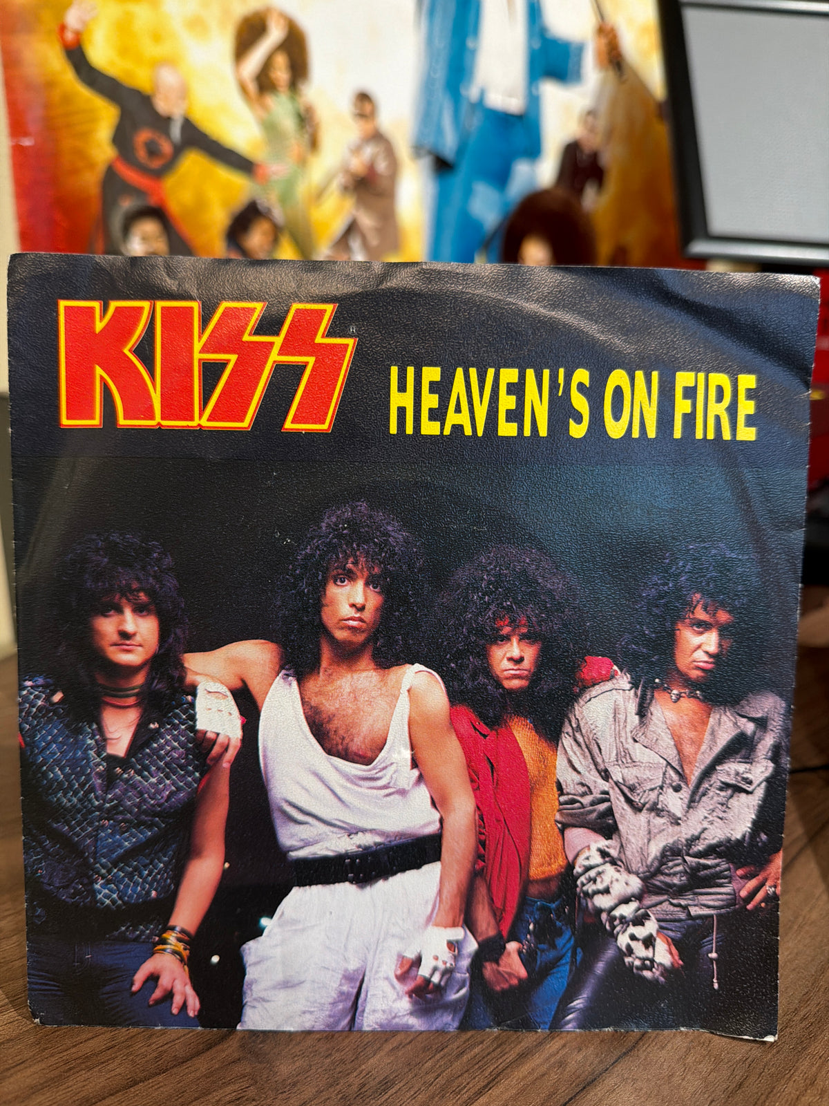 Kiss - Heaven’s on Fire (Dutch) - Volver Records
