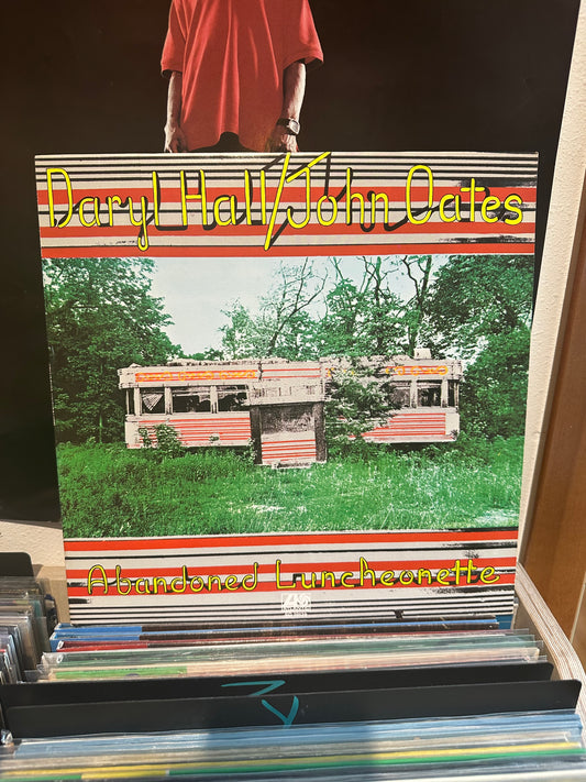 Daryl Hall & John Oates – Abandoned Luncheonette