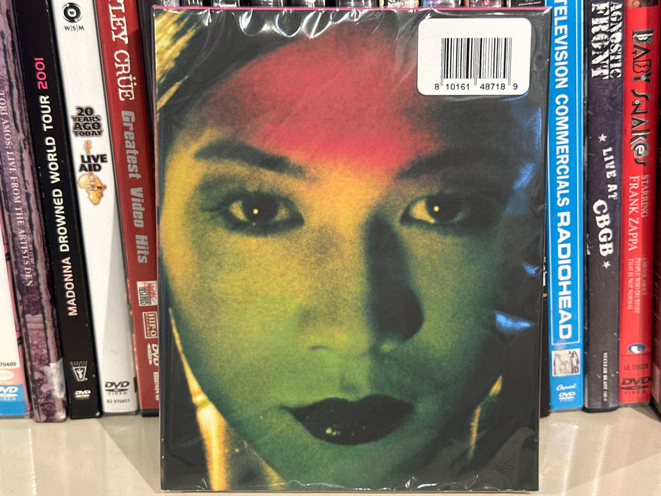 Bye Bye Love w/ Limited Edition Slipcover - Volver Records