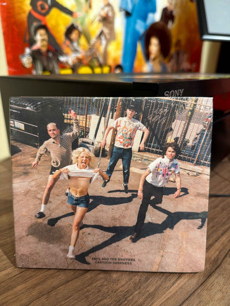 Amyl & The Sniffers - Cartoon Darkness