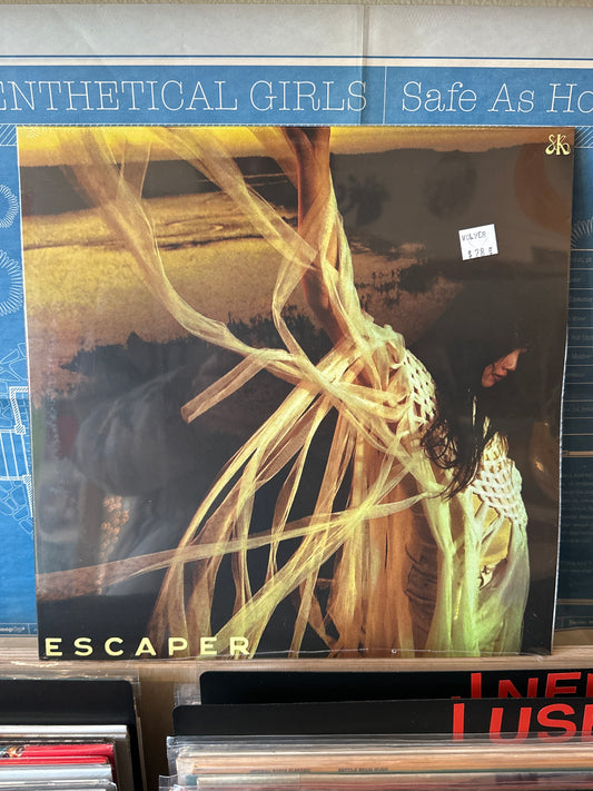 Sarah Kinsley - Escaper