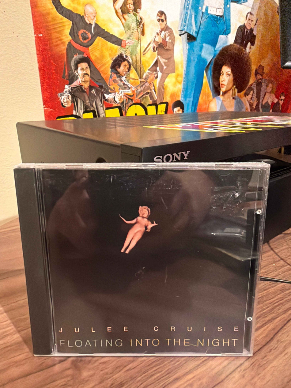 Julee Cruise - Floating Into The Night