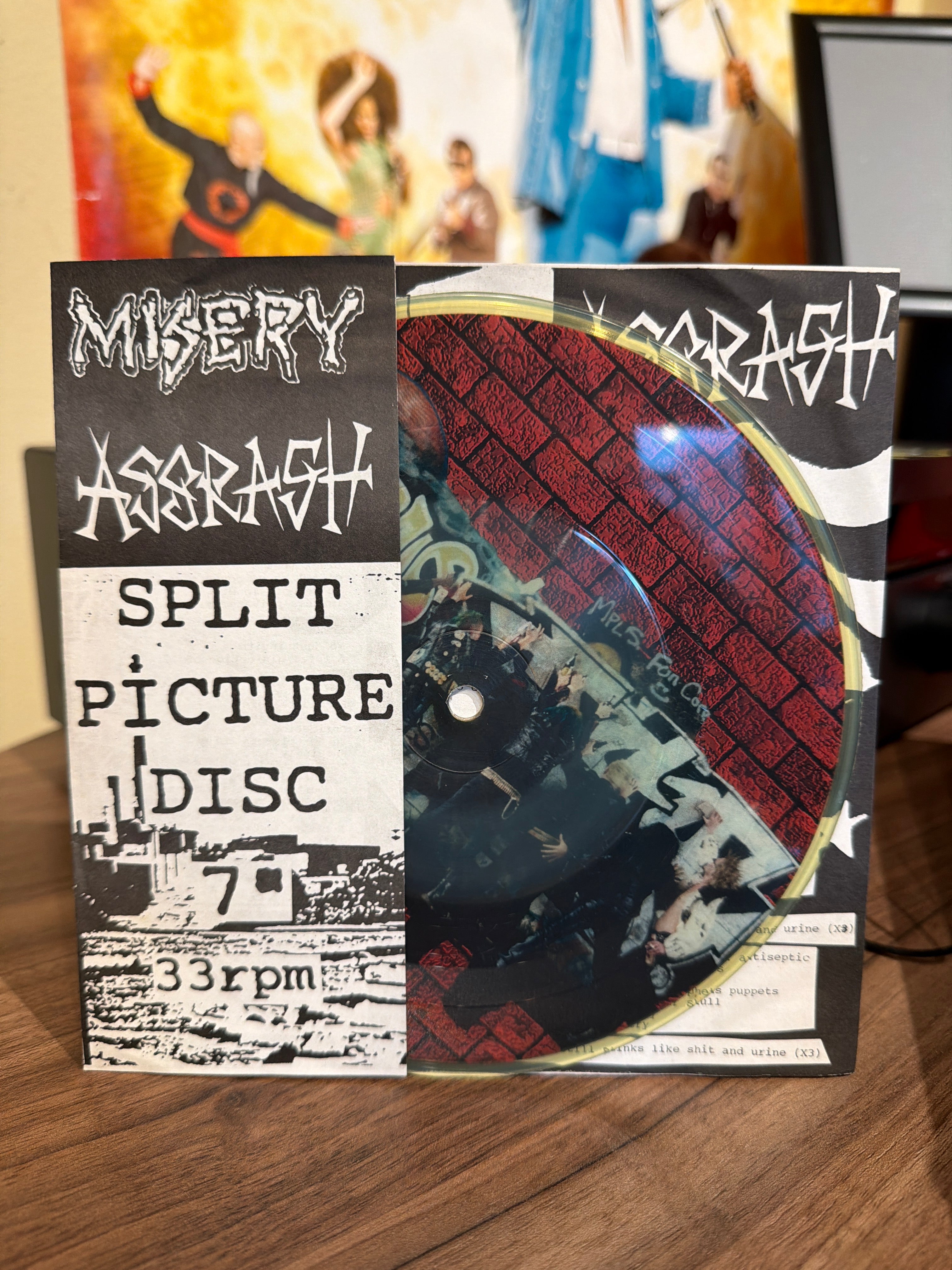 Misery/Assrash - Misery/Assrash - Volver Records