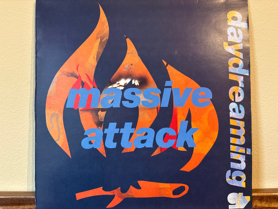 Massive Attack - Daydreaming