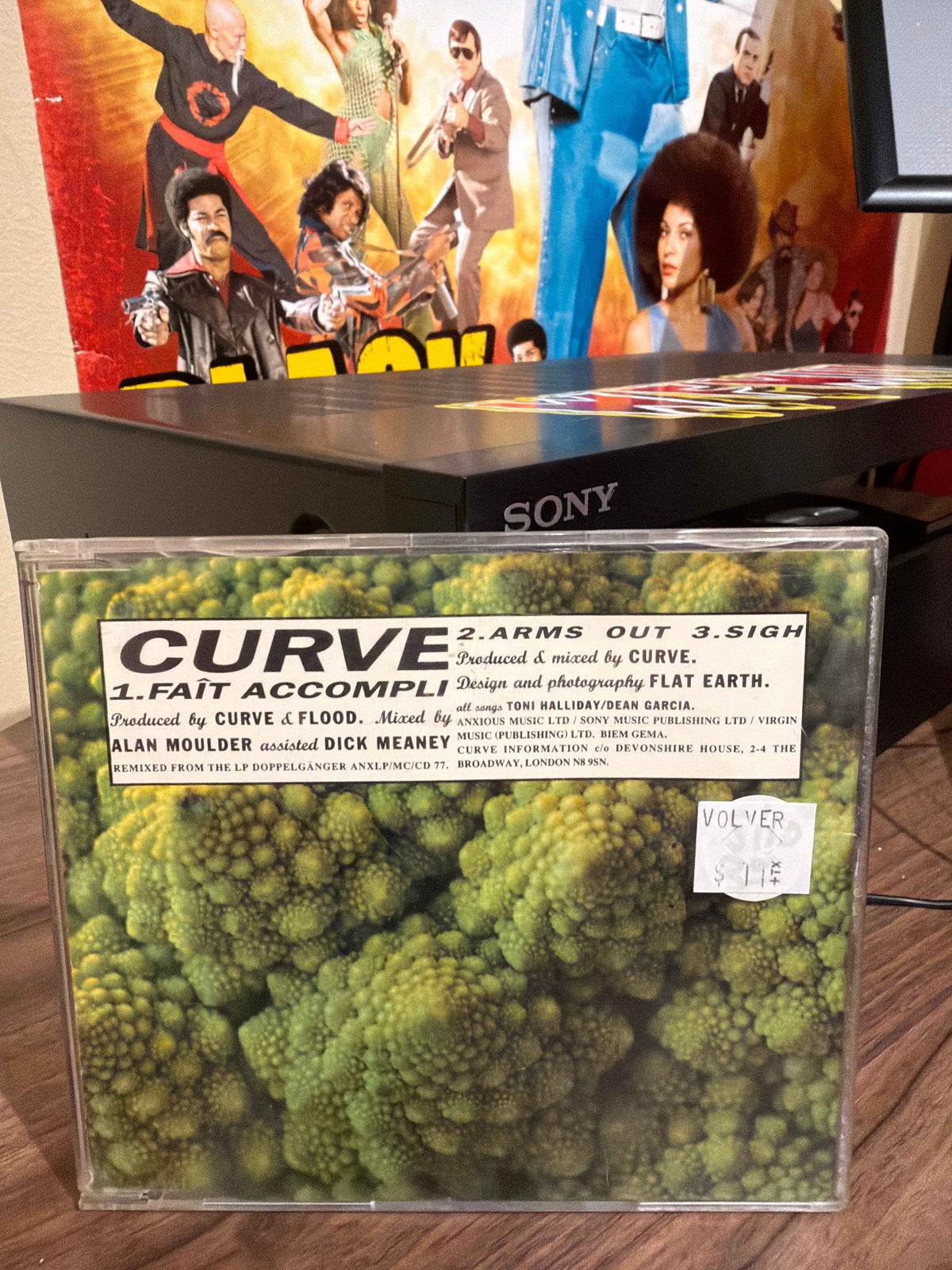 Curve - Fait Accompli
