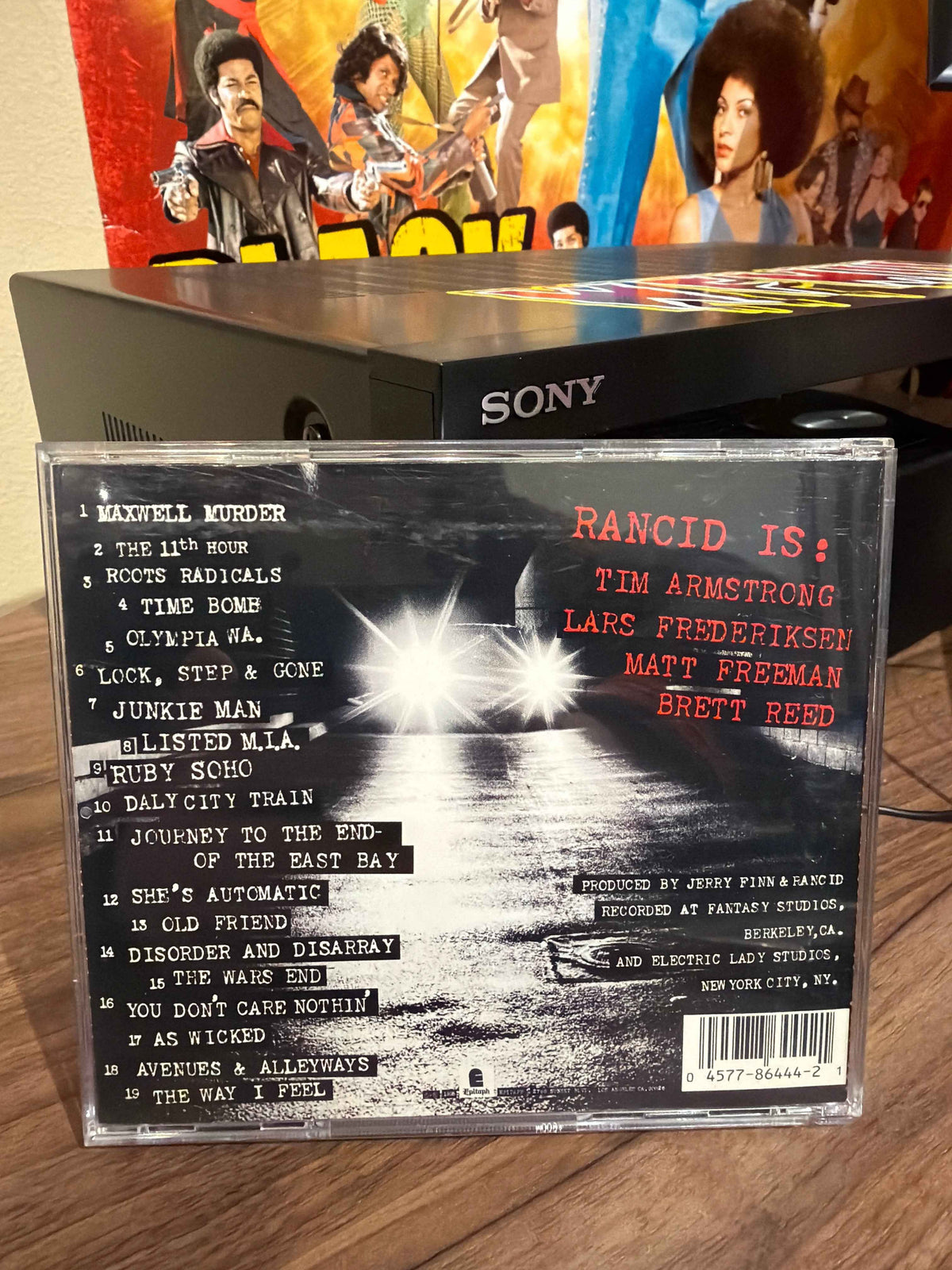 Rancid - And Out Come The Wolves