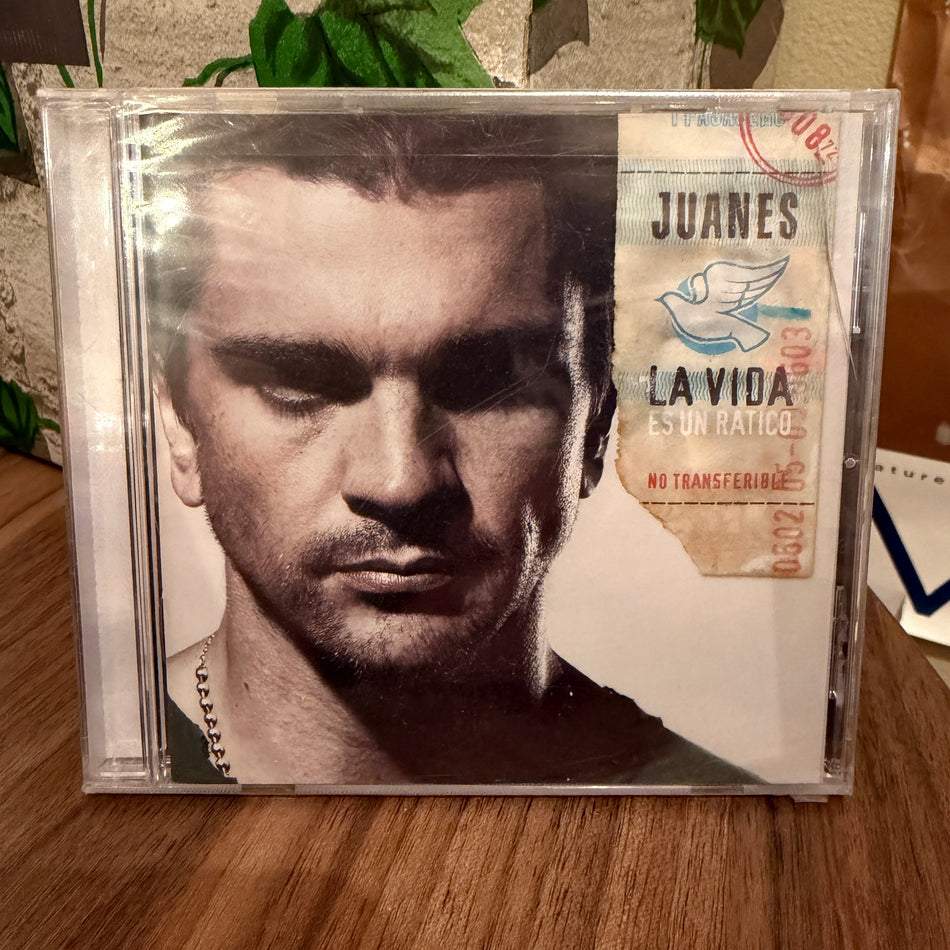 Juanes ‎– La Vida… Es Un Ratico