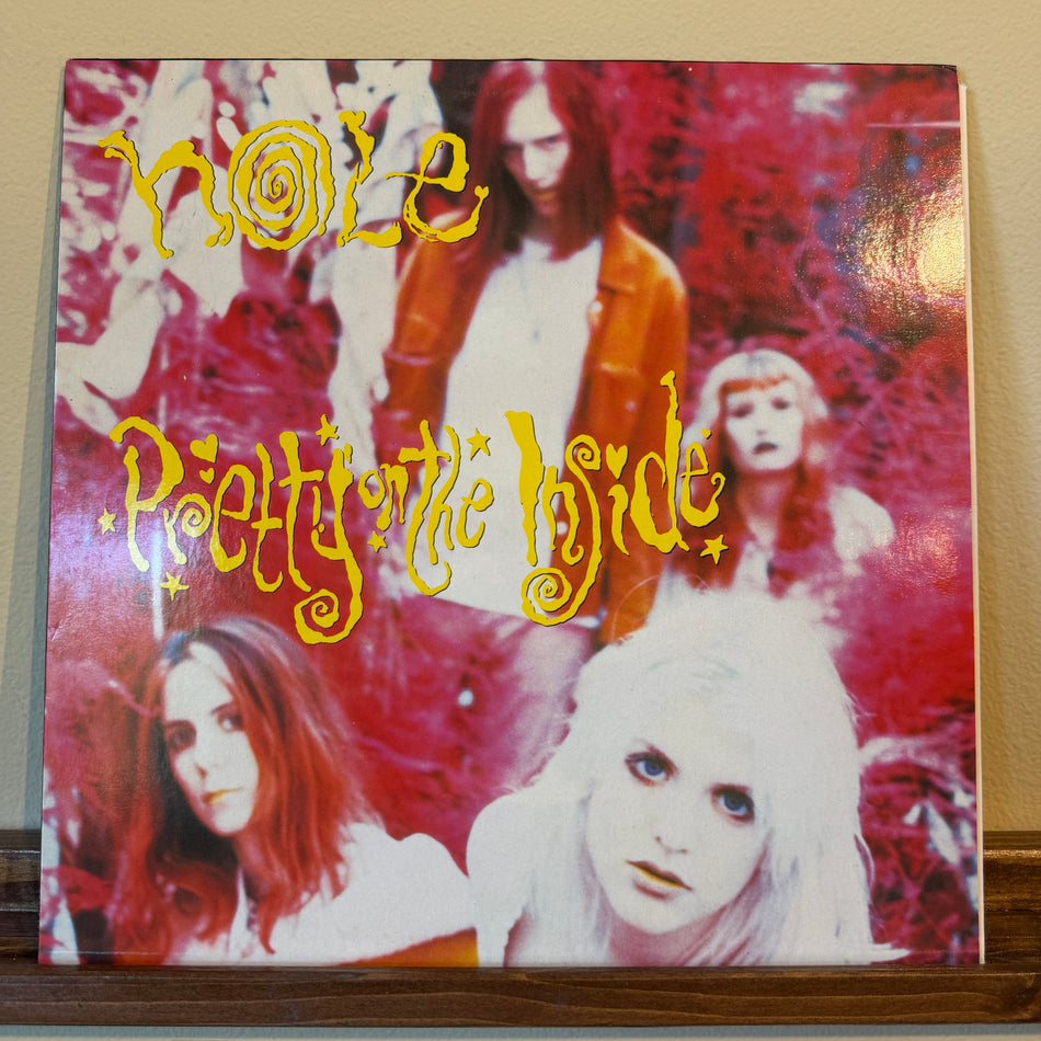 Hole – Pretty On The Inside